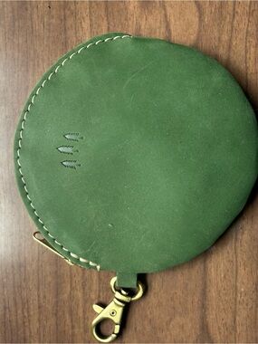 Round Green Leather Coin Pouch with Metal Clip